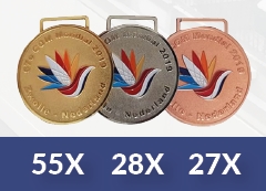 3 medailles met de aantallen eronder